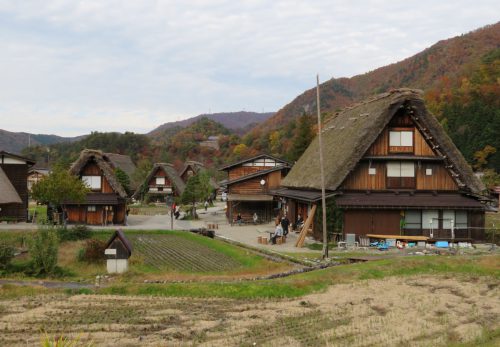 ６年修学旅行記＜最後＞「白川郷」散策