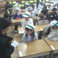一年生迎える会の準備をしています。