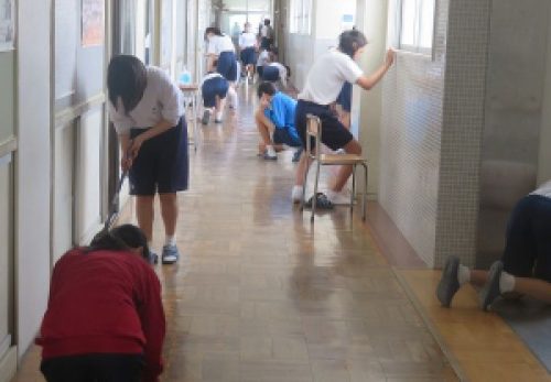 掃除の姿