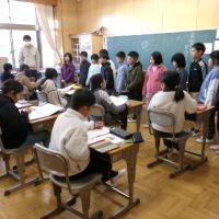 どのクラブも楽しそう！　～３年・クラブ見学～