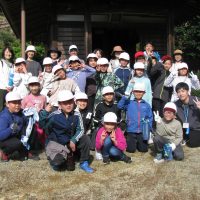 白隠さんと同じ気持ちで鬼飛山に　～3年・総合的な学習の時間～　